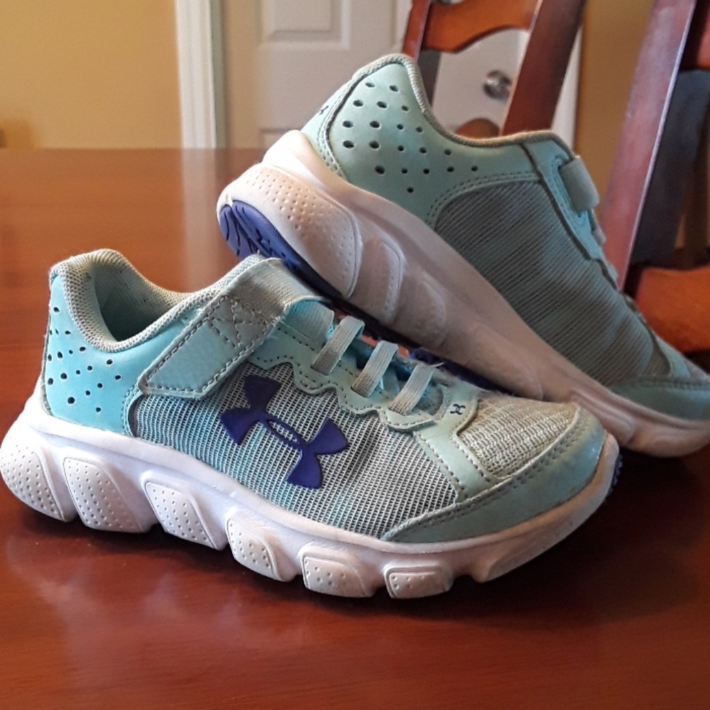 Under Armour Girls Tennis Shoes
